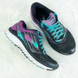 Brooks Ghost 5 Running Athletic Shoes
